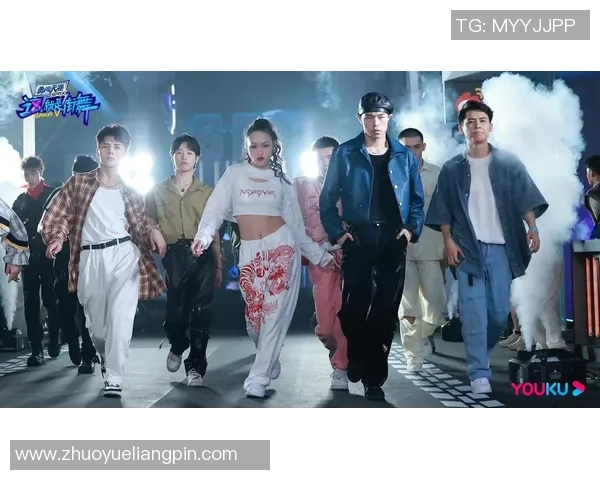 重庆街舞队的默契配合与创新变革引发热议与关注